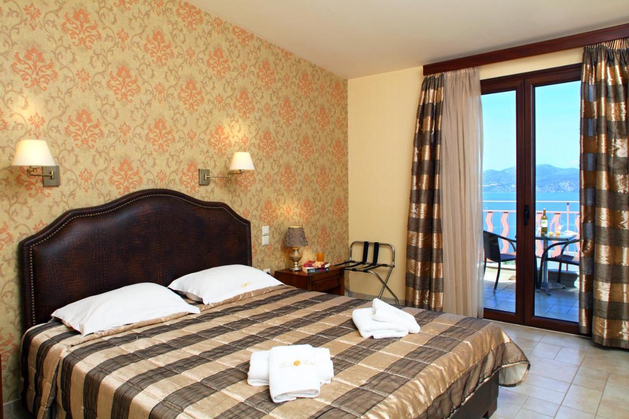 ניקיאנה Hotel Tesoro מראה חיצוני תמונה