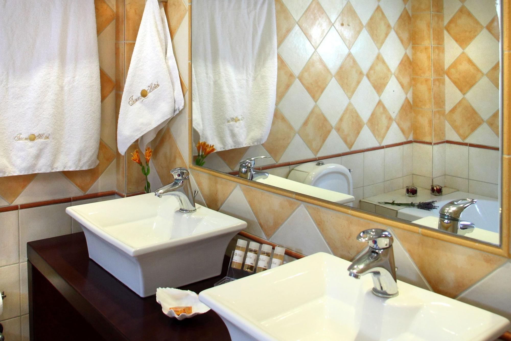 ניקיאנה Hotel Tesoro מראה חיצוני תמונה