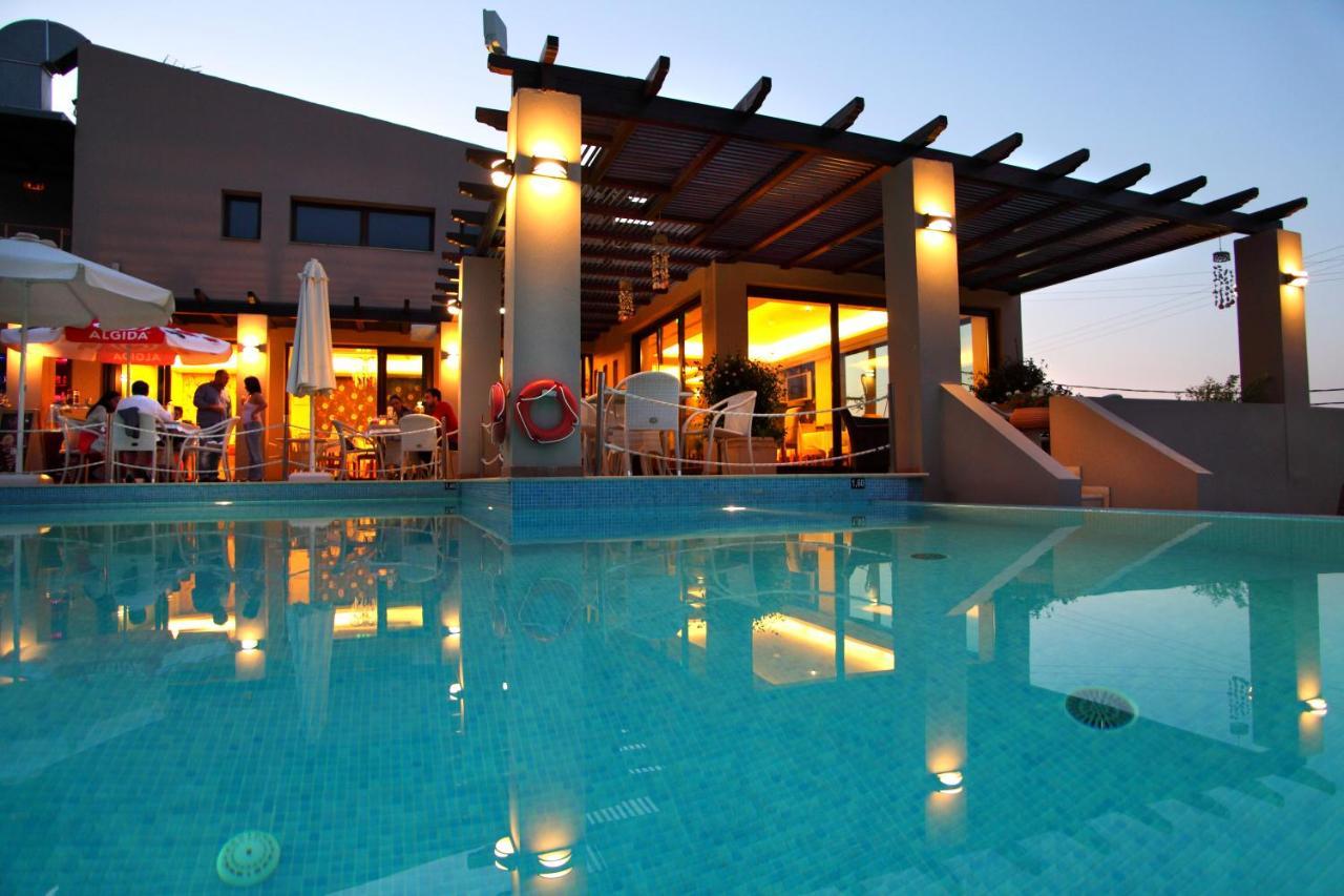 ניקיאנה Hotel Tesoro מראה חיצוני תמונה