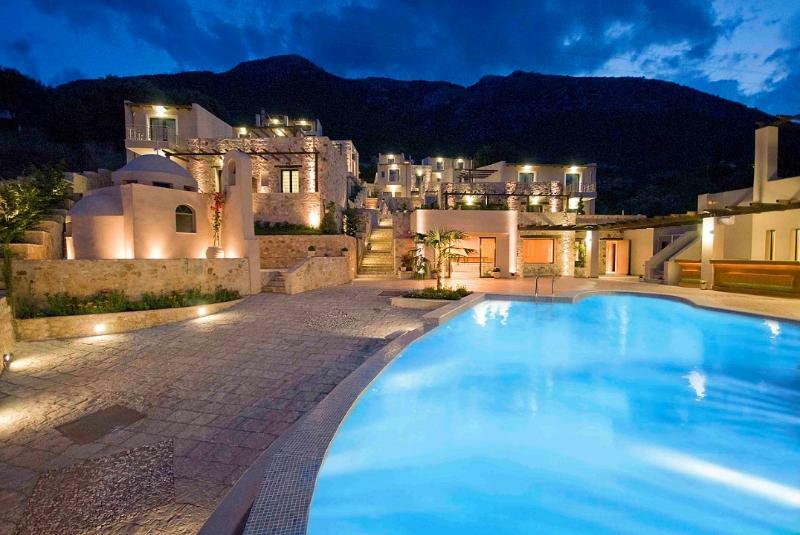 ניקיאנה Hotel Tesoro מראה חיצוני תמונה